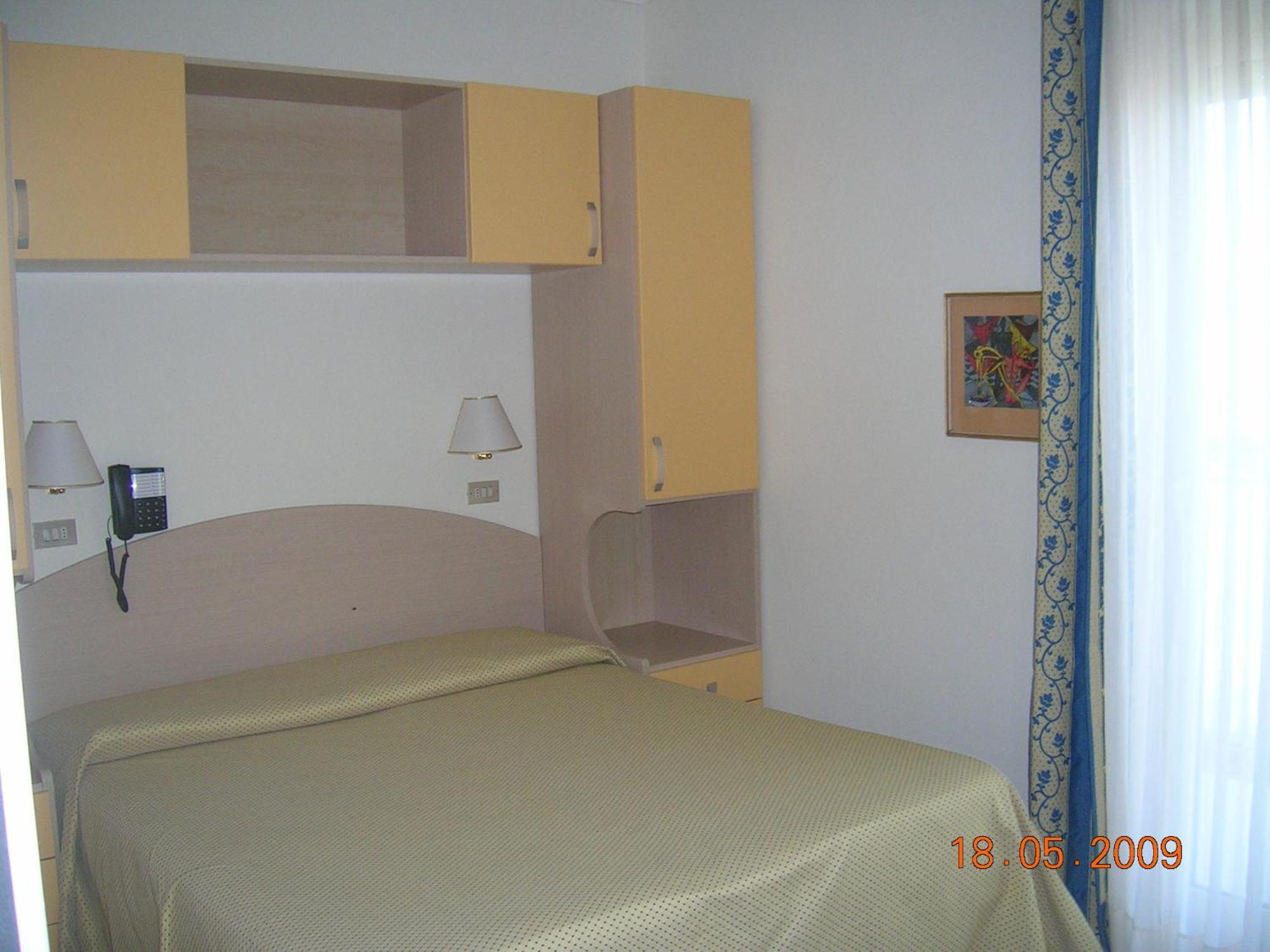 Hotel Ariella Milano Marittima Exterior foto