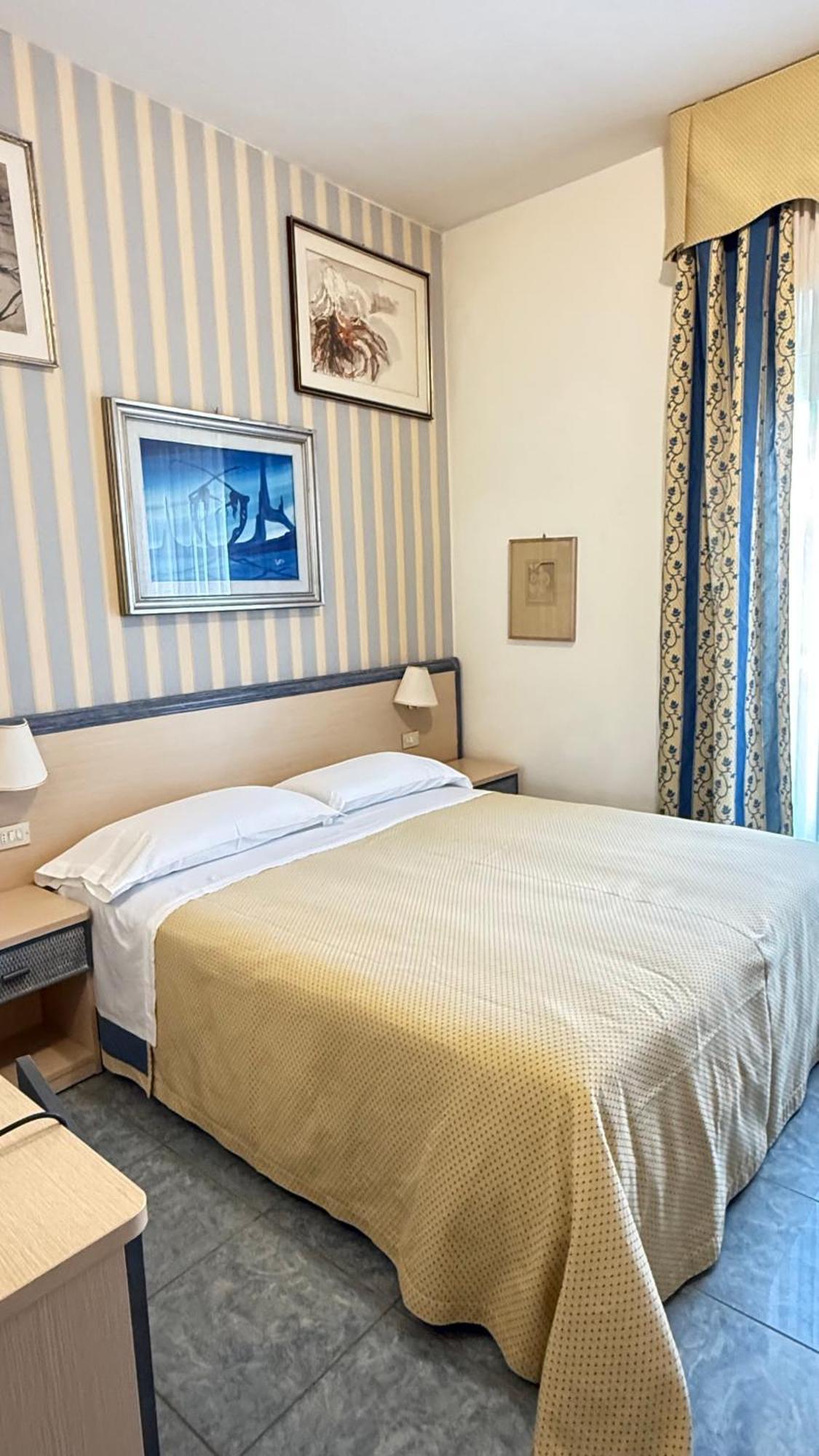 Hotel Ariella Milano Marittima Exterior foto