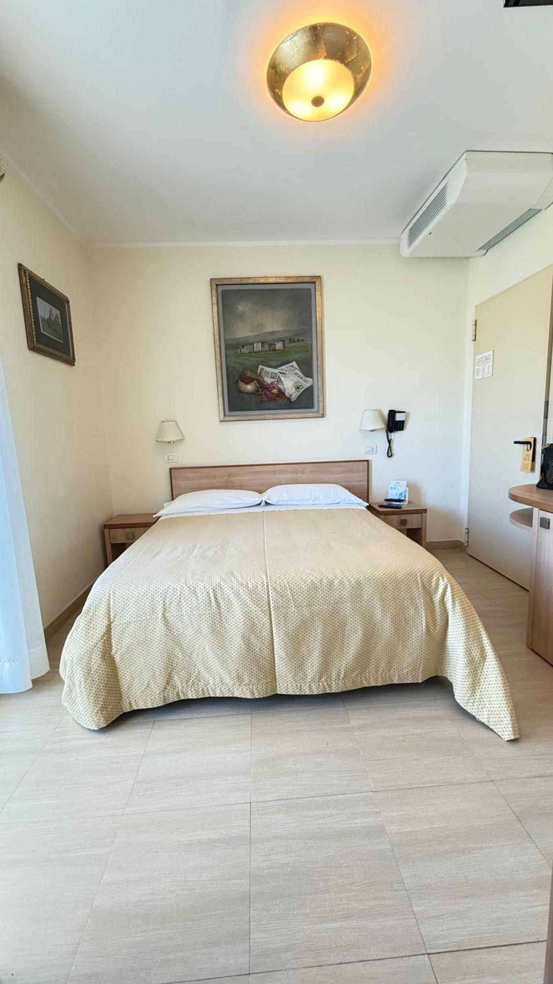 Hotel Ariella Milano Marittima Exterior foto